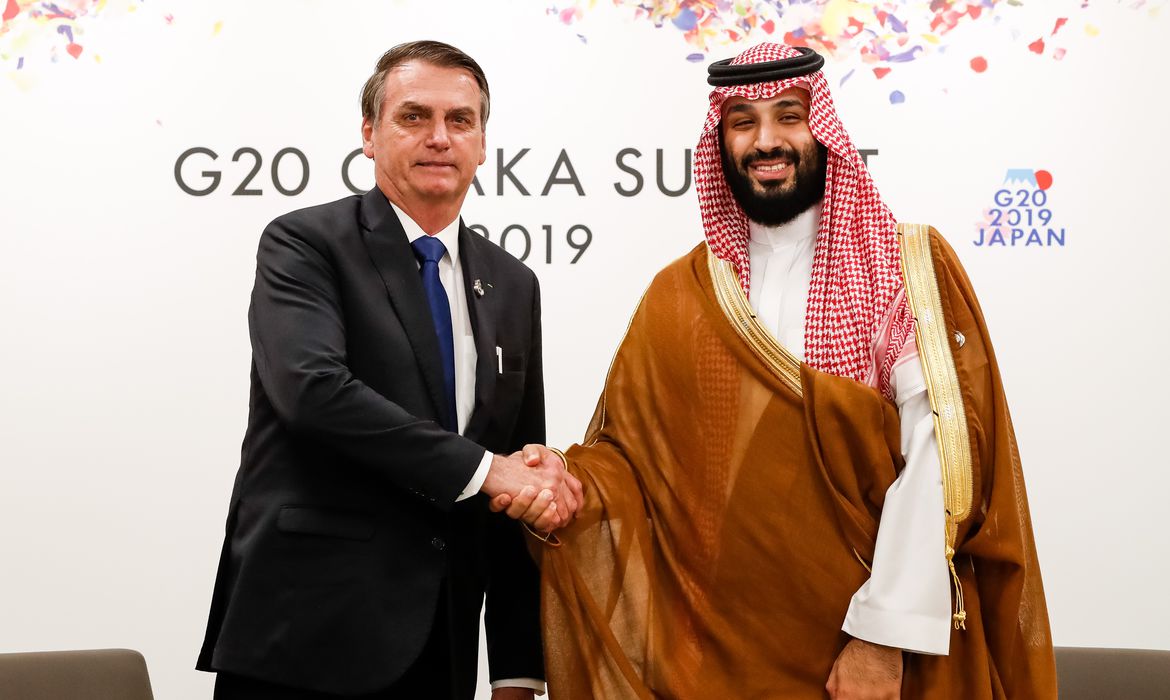 Bolsonaro ficou com 3ª caixa de joias avaliadas em R$ 500 mil
