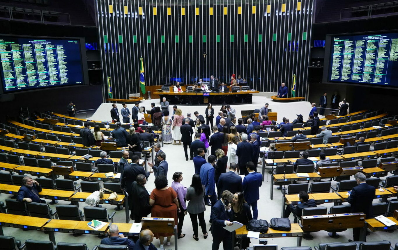 STF marca julgamento de ação sobre número de deputados na Câmara