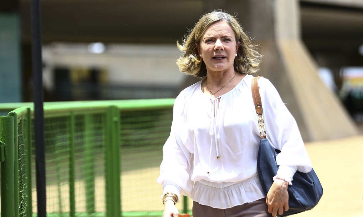 Gleisi em Manaus: petistas querem mesmo é cargos