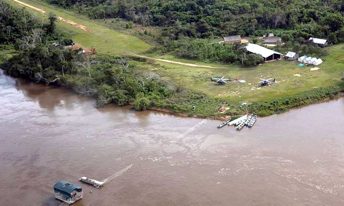 Base de controle do Ibama é alvo de novo atentado em terra ianomâmi