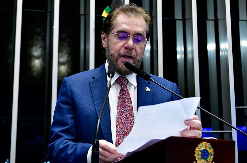 Cantilena de Plínio Valério surte efeito e CPI das ongs vai ser instalada
