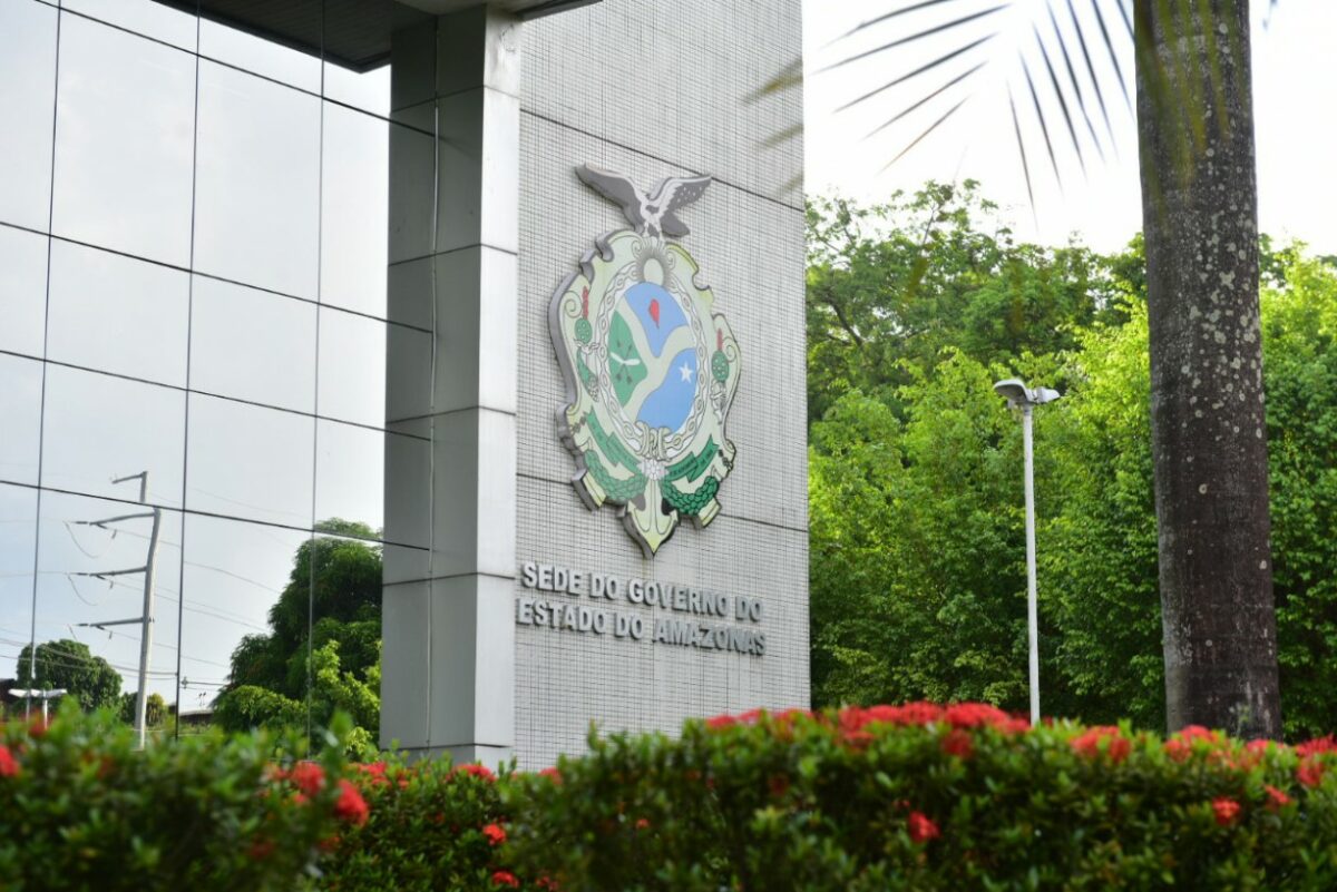 Governo retoma hoje negociações com professores em greve