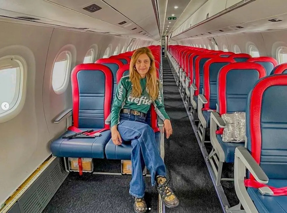 Avaliado em R$ 280: novo avião do Palmeiras chega ao Brasil