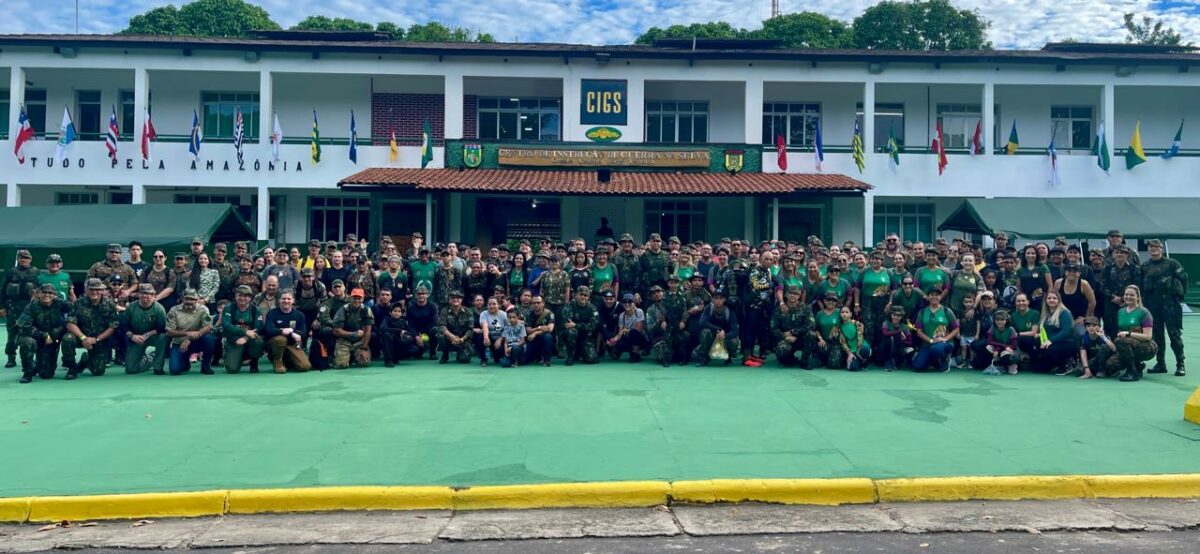 Em Manaus, Cigs homenageia Teixeirão e guerreiros de selva