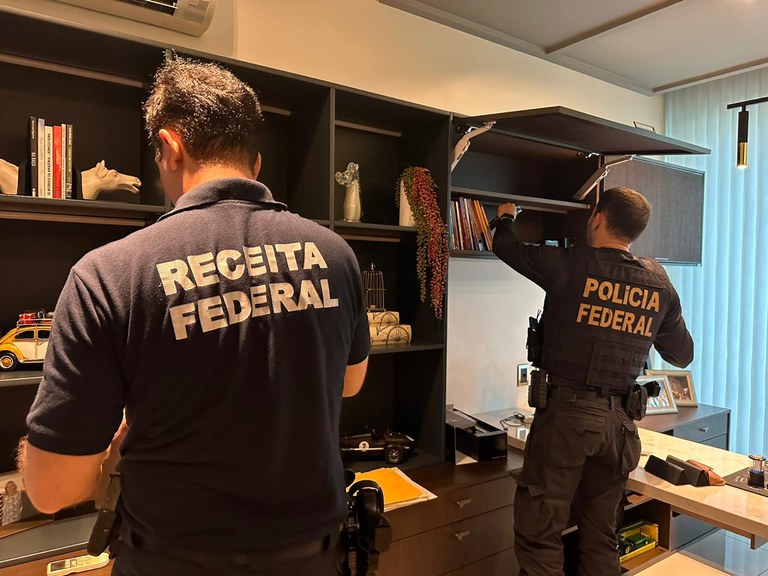 Polícia Federal detalha 'Operação Entulho' realizada em Manaus
