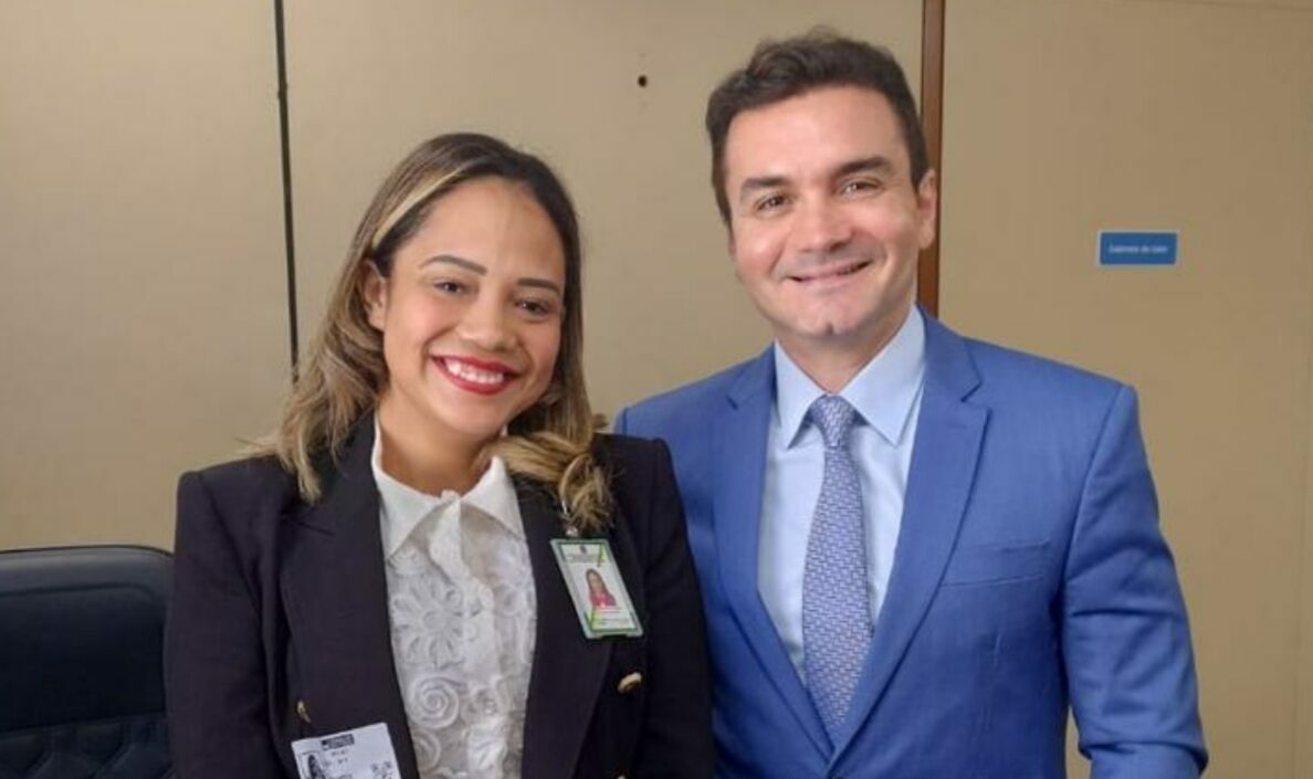 Madrinha do Amazonas no Planalto recebe convite do MTur