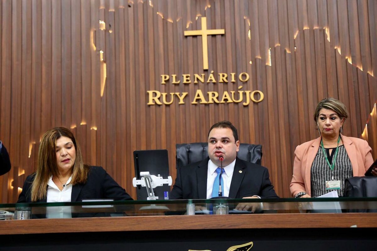 ALE aprova projetos de Cidade para doador de sangue e taxista de app