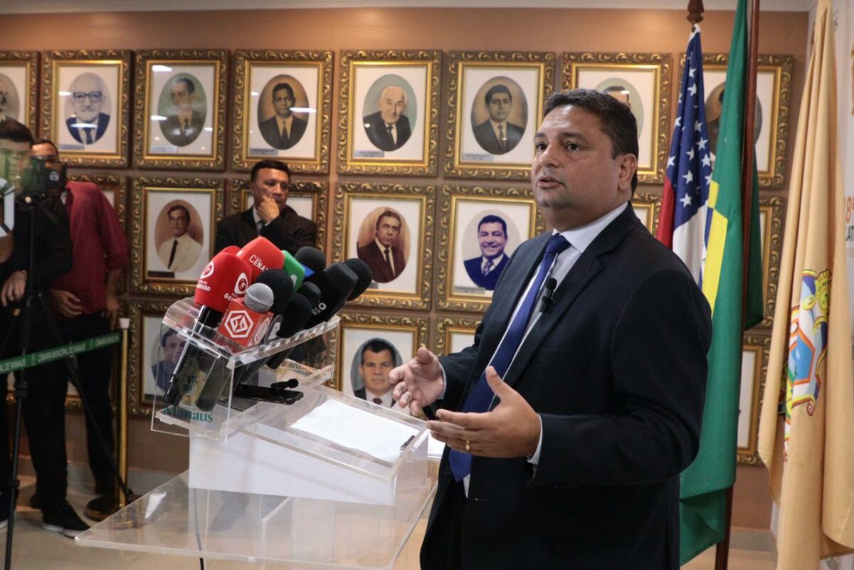 Caio André inicia fusão do Podemos e PSC em Manaus