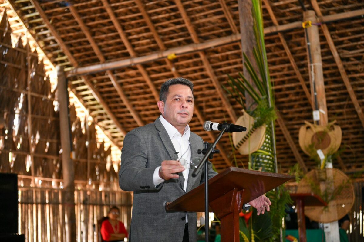 Lei do Amazonas torna oficiais 16 línguas indígenas