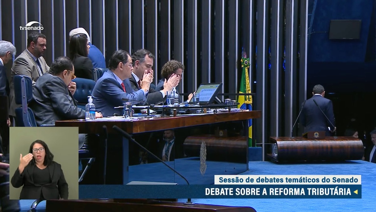 Senador Eduardo Braga aplaude governador Wilson Lima