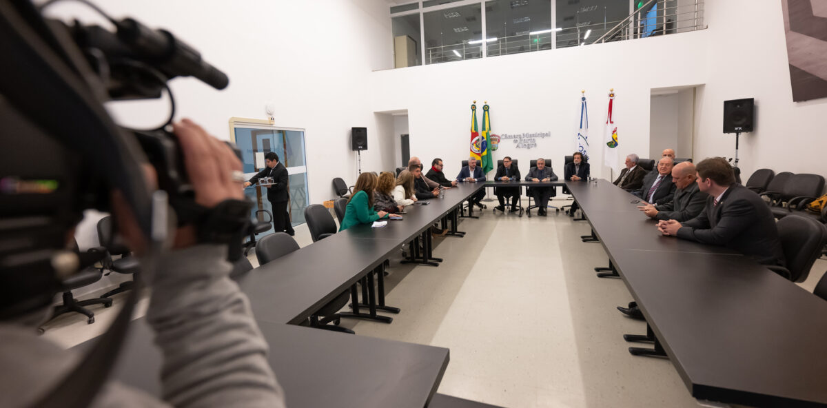 Golpistas: vereadores gaúchos recuam e revogam 'Dia do Patriota'