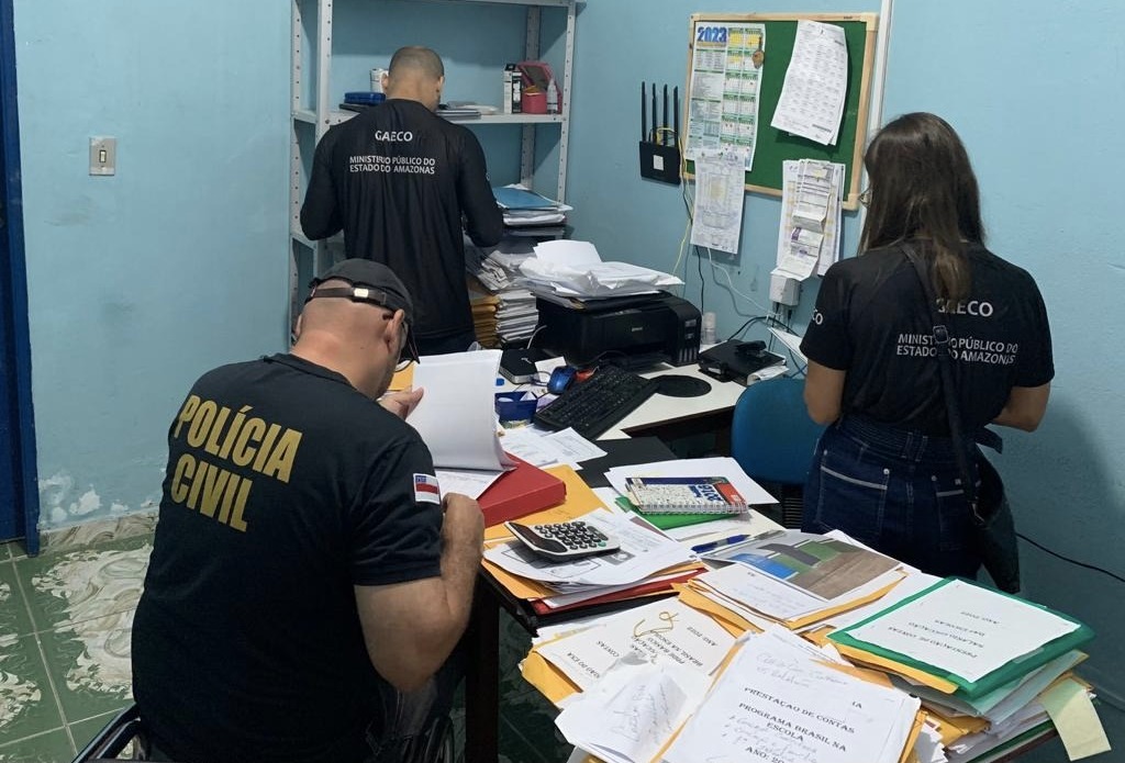 Manacapuru: operação prende servidores por desvio de dinheiro público