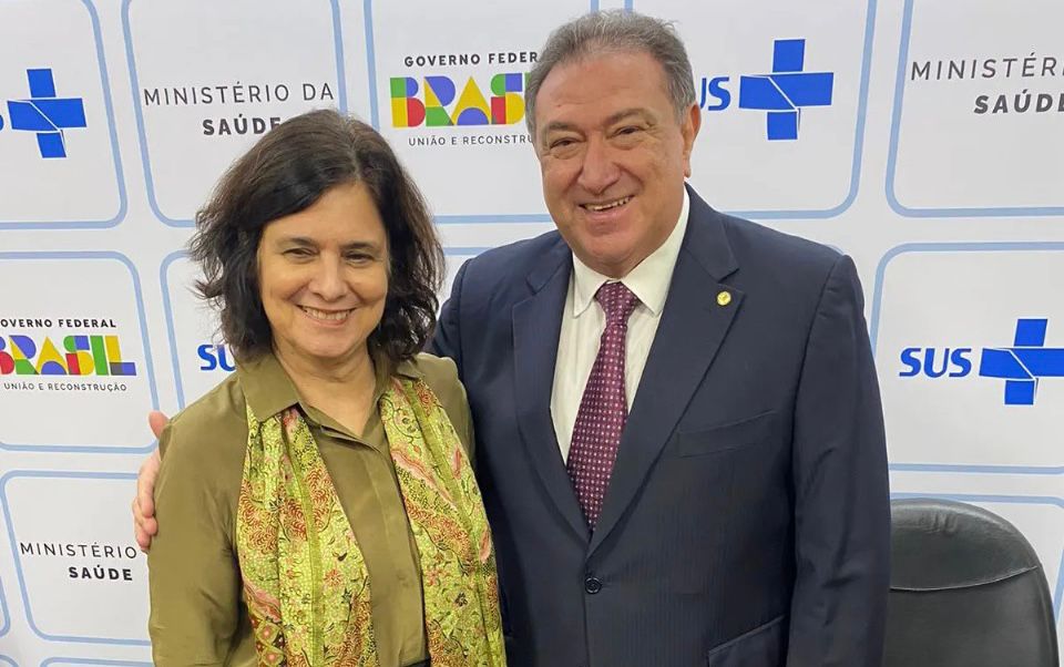 Decano agradece R$ 100 milhões da saúde às vítimas da seca