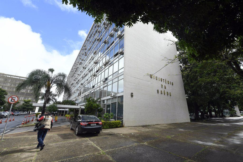 os pisos para a saúde e educação só precisam ser cumpridos a partir do ano que vem.
