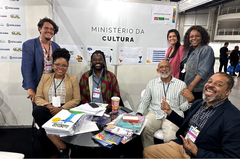 Governo anuncia R$ 3 bi por ano ao setor cultural até 2027