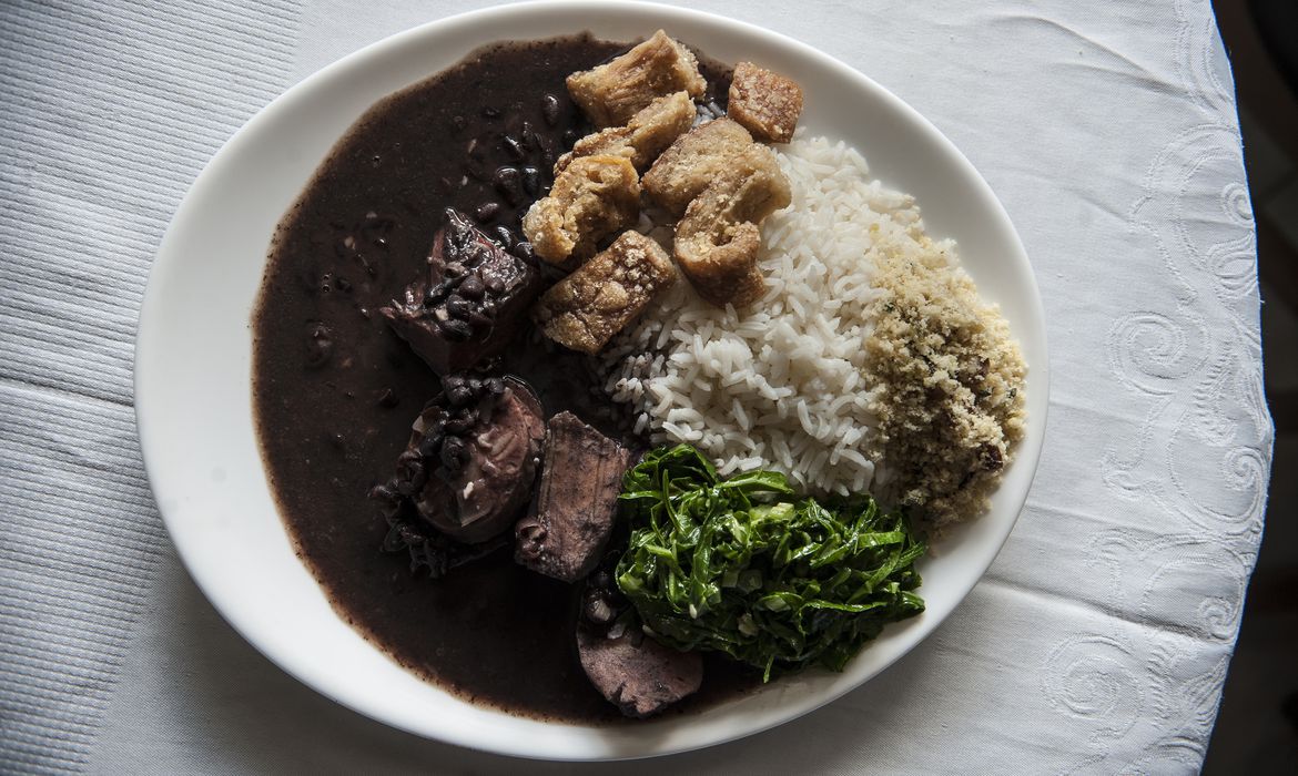 como consequência das mudanças climáticas, algumas áreas de produção de alimentos se tornarão cada vez mais inadequadas.