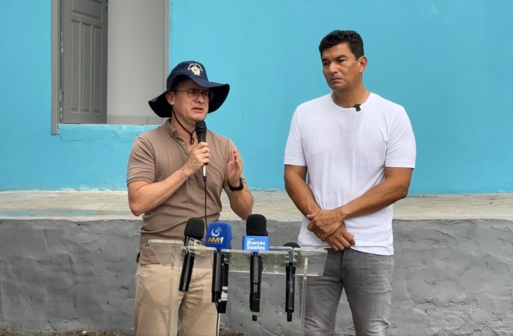 Prefeito David Almeida identifica autores de ataque virtual com uso de inteligência artificial e formaliza denúncia à Polícia Civil.