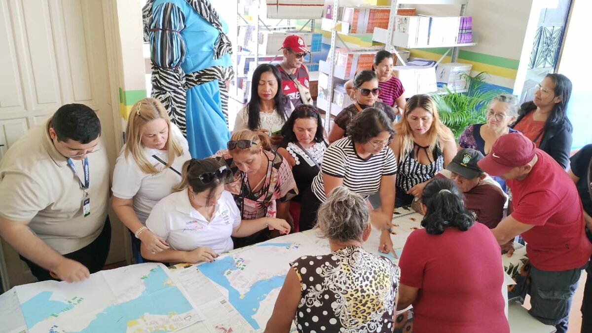 Prosai Parintins: UGPE atualiza avanços aos moradores beneficiados
