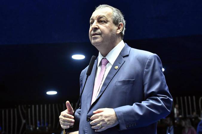 Senador Omar Aziz está entre indicados para CPI da Braskem