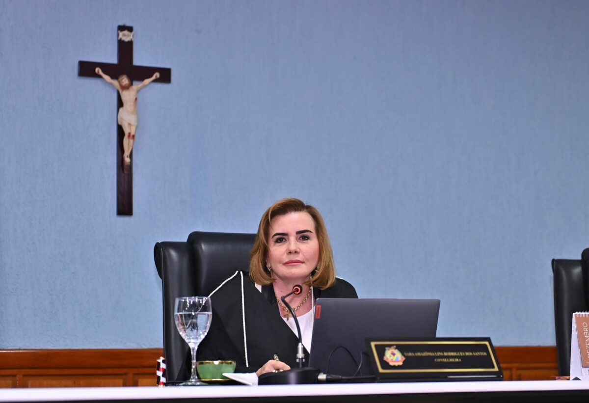 TCE-AM divulga canais de contato para facilitar acesso do pรบblico