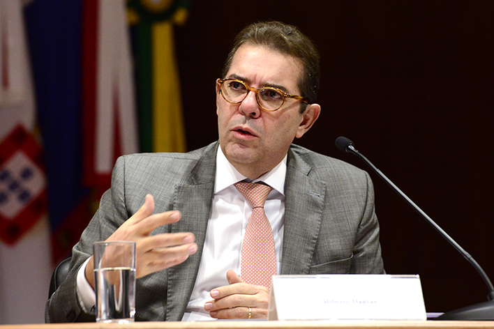 Juiz não tinha razão para prender delegado no Amazonas, diz STJ