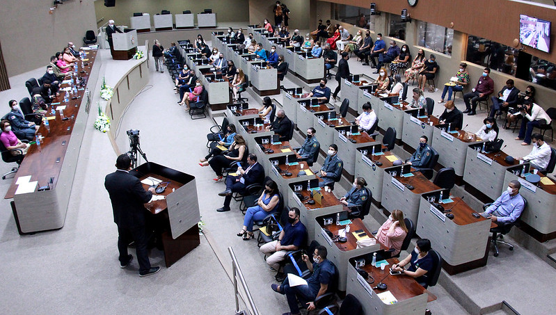Janela partidária pode deixar PCdoB e PMN sem bancada na CMM