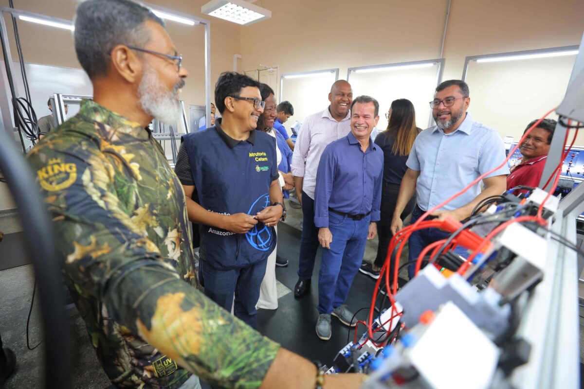 Governador abre ano de cursos gratuitos para 40 mil alunos do Cetam
