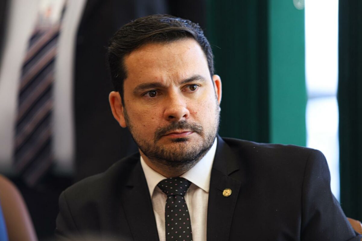 Alberto Neto propõe a ministério reestruturar carreiras na Suframa