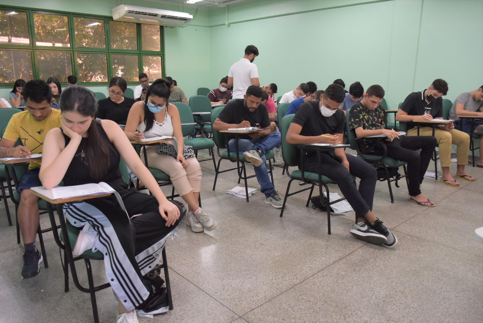UEA: aprovado na ALE novo sistema de distribuição de cotas