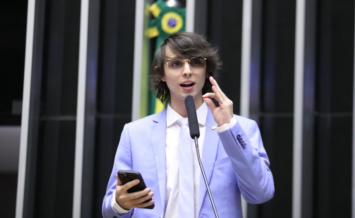 Amom Mandel quer antecipar convenção