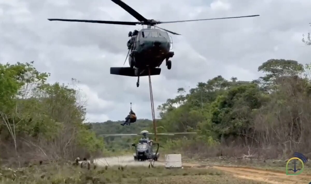 Ianomâmis: Marinha substitui FAB em operação contra garimpo ilegal