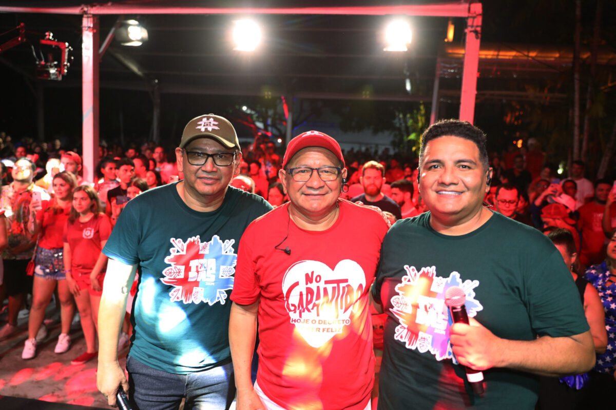 Câmara de Parintins concede medalha Jair Mendes ao #Toadas/BNC