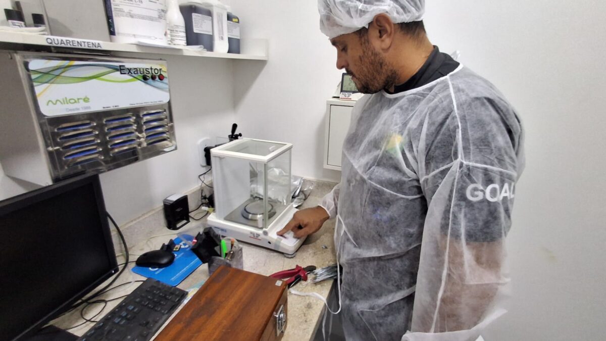 Inmetro fiscaliza balanças utilizadas na medição de medicamentos