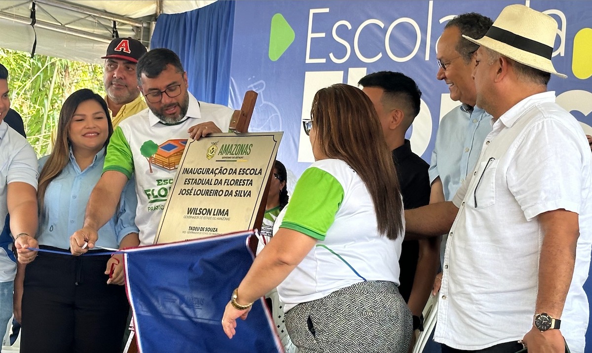 Wilson inauguração Escola da Floresta