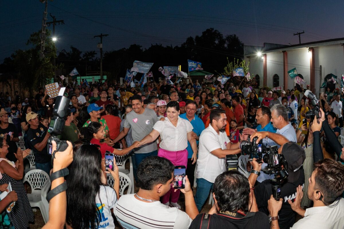 Comunidades fazem ato de apoio à reeleição da prefeita de P. Figueiredo
