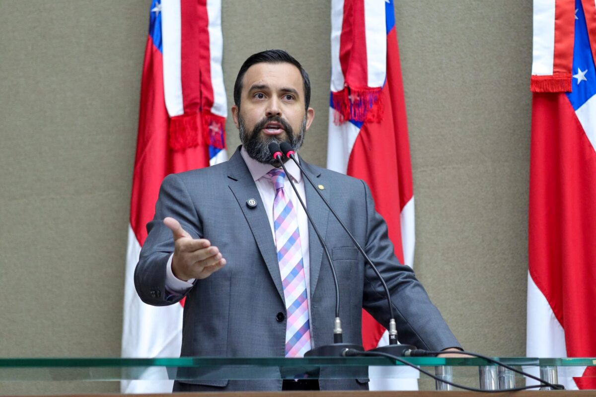 Deputado elogia ação do governo em exames cardíacos e Carreta da Saúde