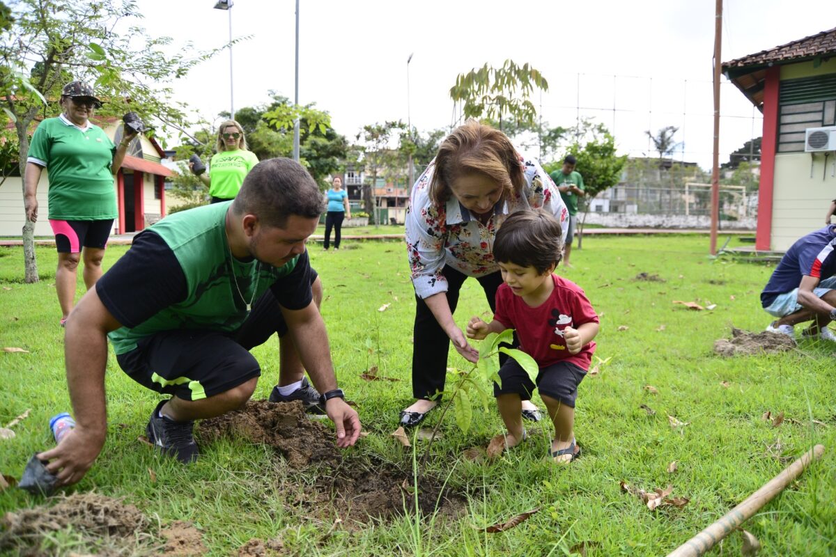 Therezinha Ruiz luta pela arborização urbana e educação ambiental
