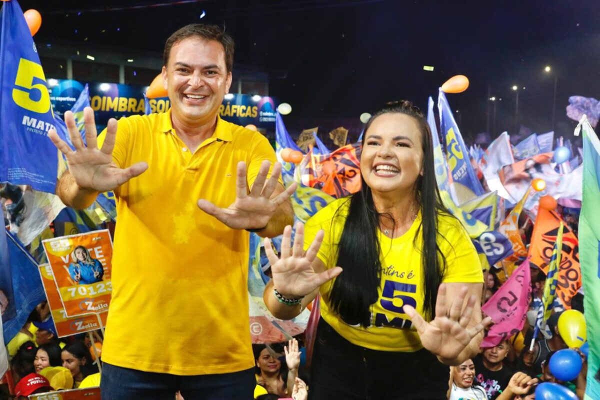 Em Parintins, candidato do prefeito fala em 30 mil pessoas em comício