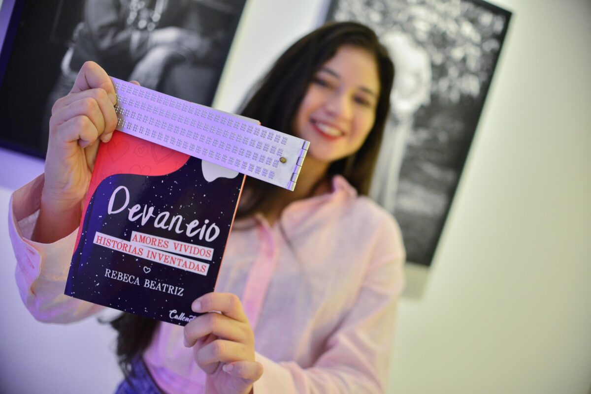 Livro em braille reforça inclusão e acessibilidade na literatura
