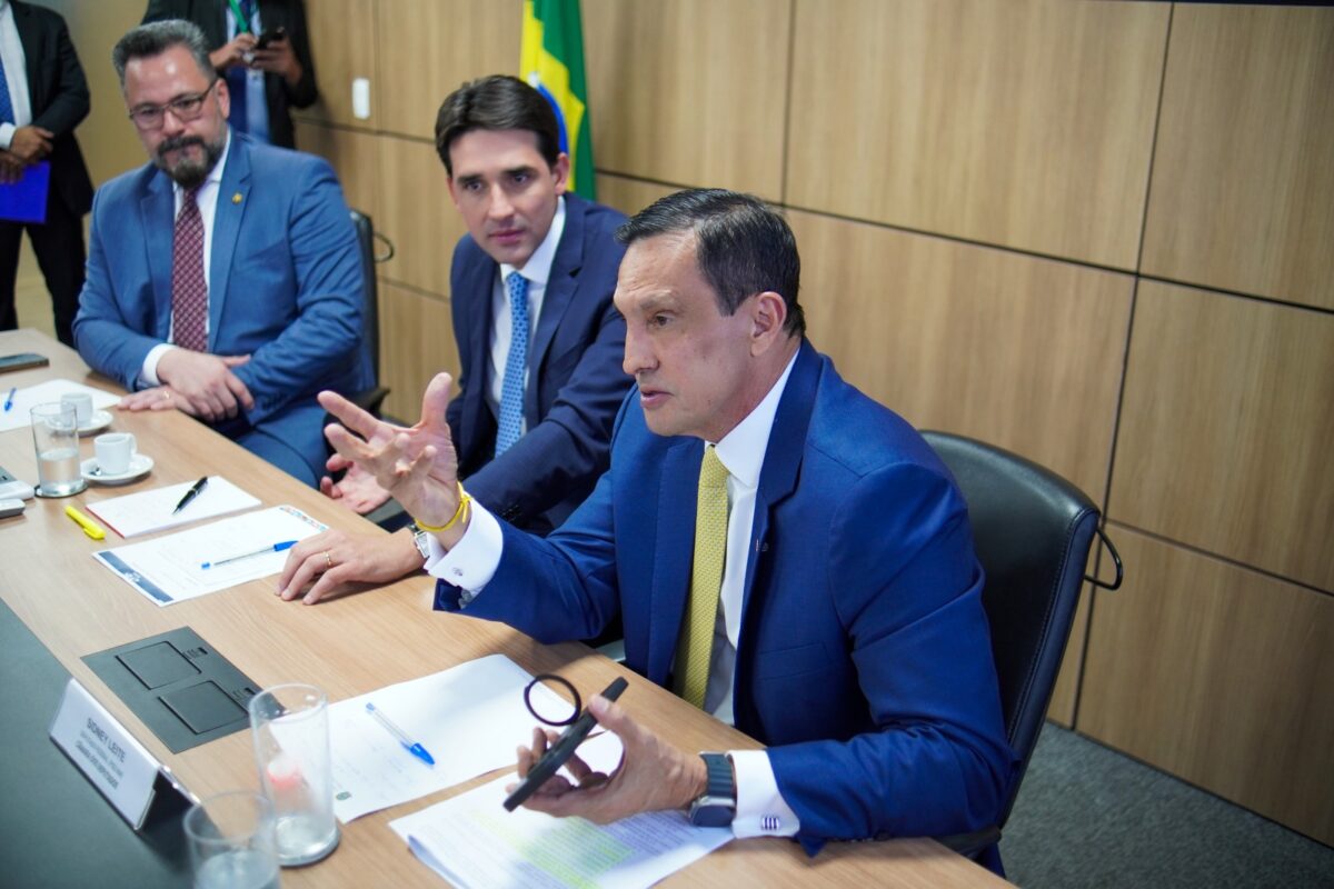 deputado federal Sidney Leite