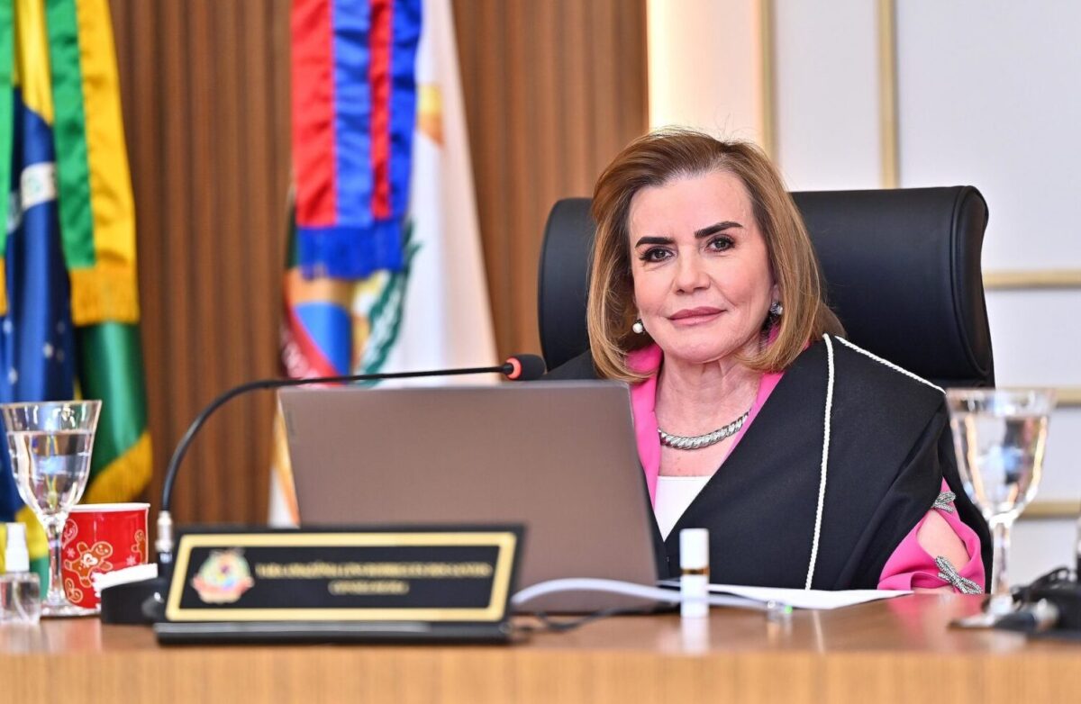 Reeleita, Yara Lins fica na presidência do TCE-AM até 2027