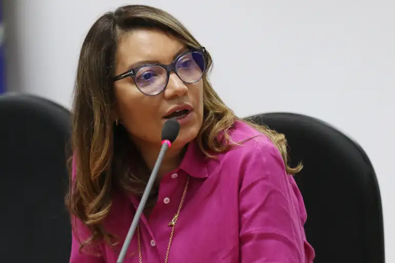 A violência simbólica contra a mulher