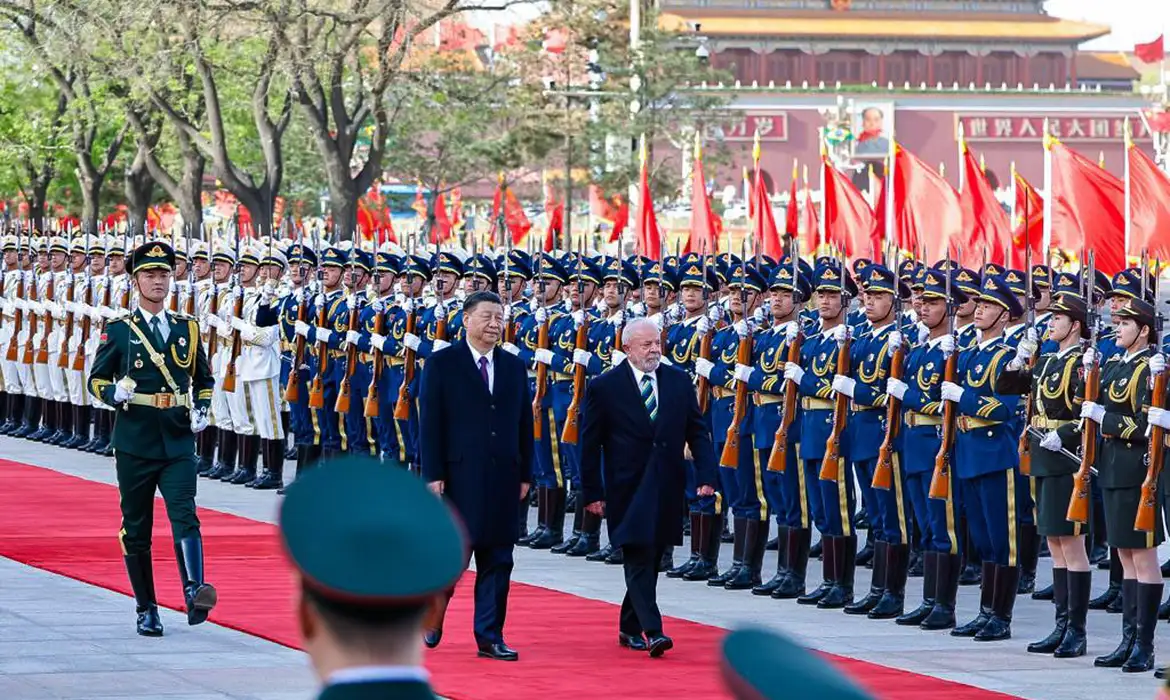 Lula vai à Rússia e à China essa semana
