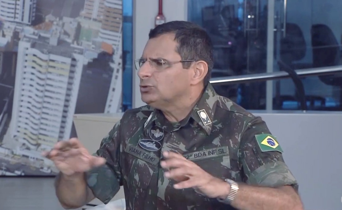 General Viana Filho futuro comandante do CMA