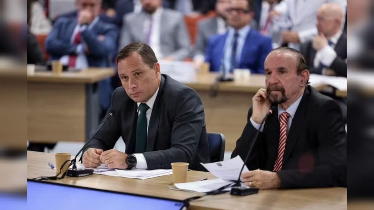 Tudo pronto, general só aguardou o 'tá ok' de Bolsonaro, confirmou Cid