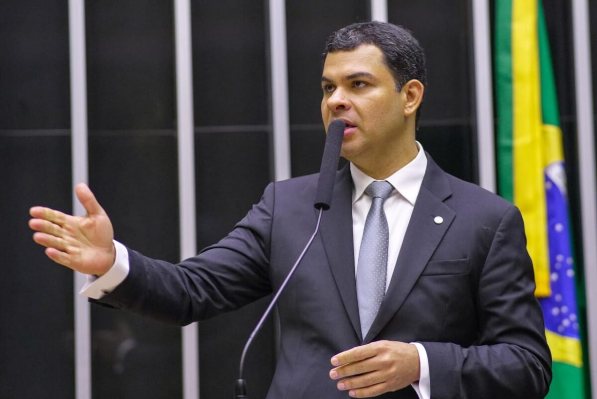 Manaus Moderna: Vianna anuncia licitação para novo porto