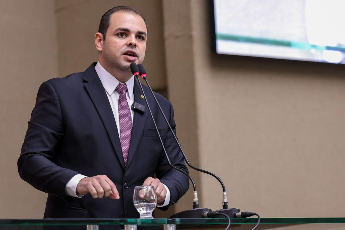 Cidade alerta para descarte e reaproveitamento do lixo no Amazonas