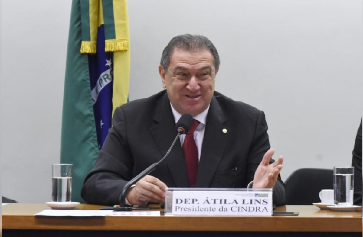 Átila celebra R$ 212 milhões à saúde do Amazonas pelo PAC