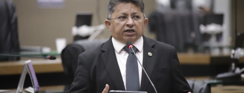 PED deve reeleger Sinésio Campos no próximo domingo 