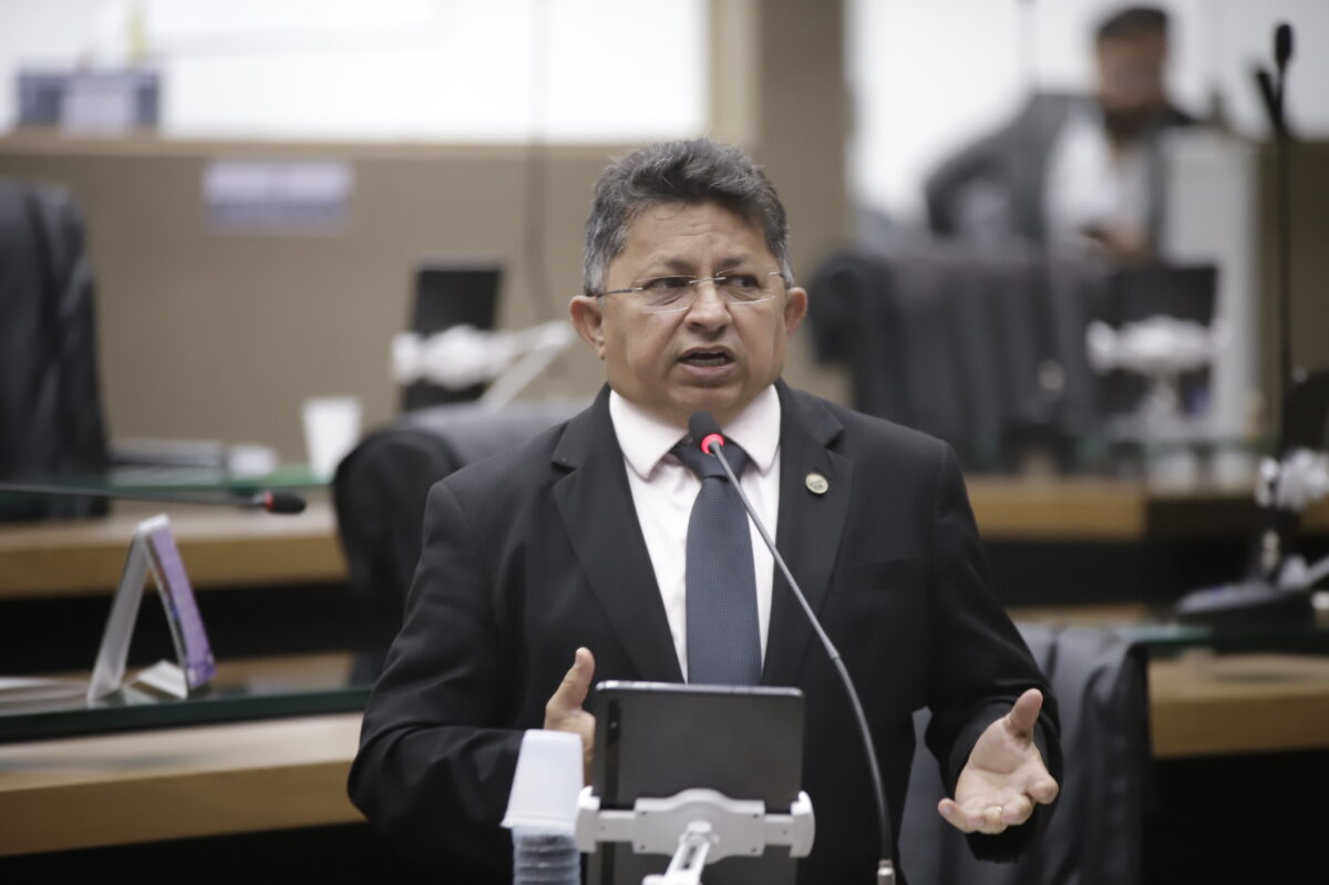 PED deve reeleger Sinésio Campos no próximo domingo